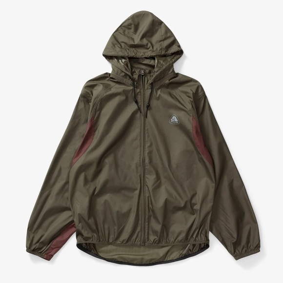 Size Large - Nike ACG Oregon Micro Shell Windbreaker Jacket - (DV9217-325)